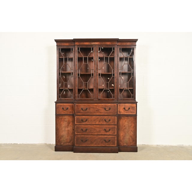 Baker Furniture Georgian Carved Mahogany Breakfront Bookcase Cabinet With Secretary Desk For Sale - Image 15 of 15