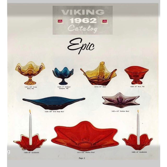 Lavender Rare 1961/62 Viking Glass Epic Number 1411. 21.50 “ Inch Low Bowl in Lilac (Teaberry) Lotus Petal For Sale - Image 8 of 10