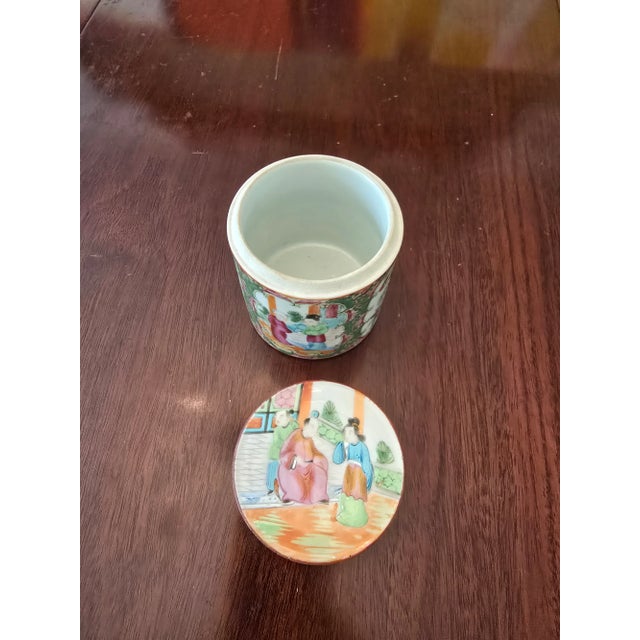 Mid 19th Century Antique Chinese Porcelain Mandarin Box Tea Caddy For Sale - Image 4 of 11