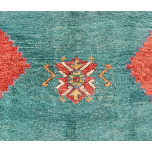 Teal-Colored Oushak Hand Knotted Vintage Turkish Rug With Three Medallions, Red Cornices For Sale In Atlanta - Image 6 of 10