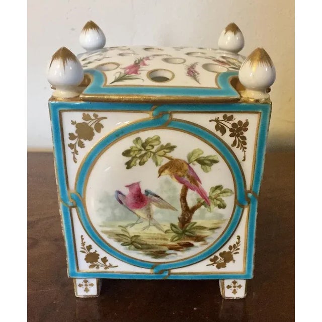 Ceramic 1860 Antique English Minton Porcelain Bough Pot Vase Decorated with Exotic Birds For Sale - Image 7 of 11