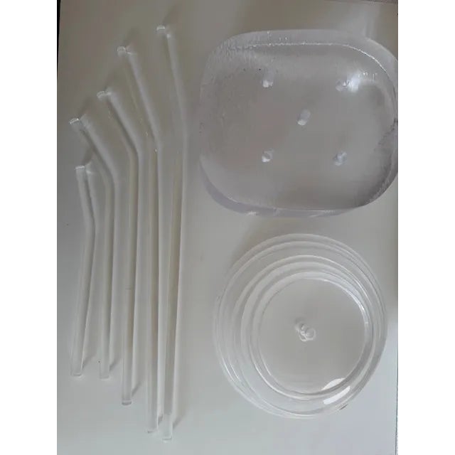 1980s Vintage Lucite Large Stay Sculpture - Postmodern For Sale - Image 5 of 7