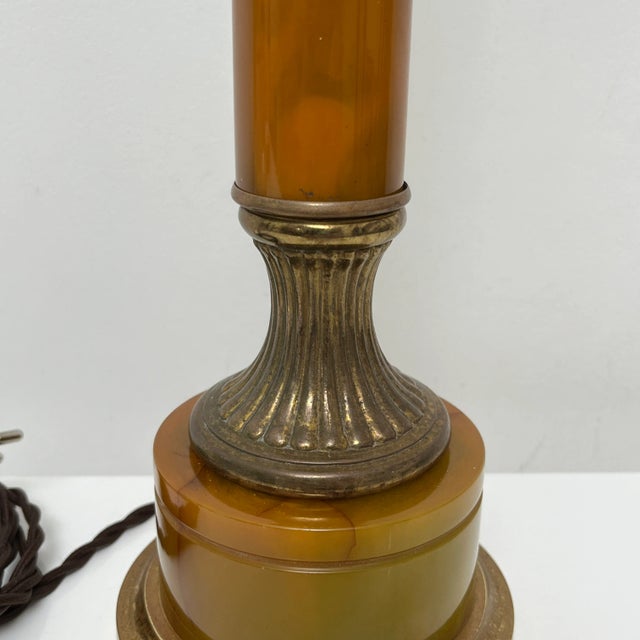 Brown Lamp Base in Amber Bakelite and Golden Brass in the style of Maison Jansen For Sale - Image 8 of 11