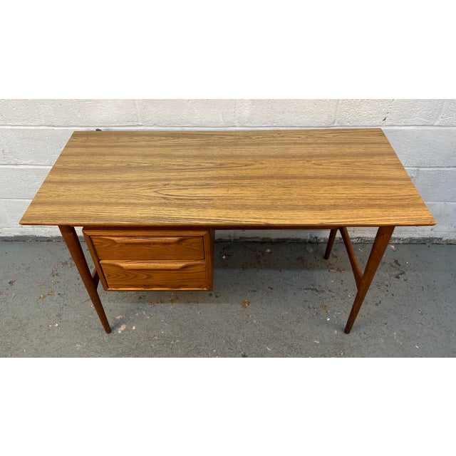 Heywood-Wakefield 1960s Heywood Wakefield Laminate Top Student Desk W/ Chair For Sale - Image 4 of 17