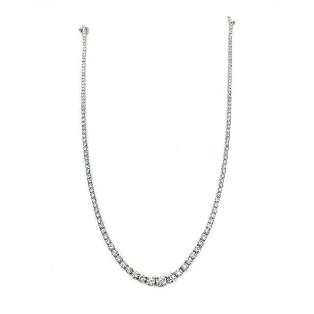 White 10.66 Ct Riviera Graduated Diamond Necklace For Sale - Image 8 of 8