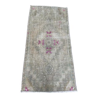Turkish Yastik Rug 1'7" x 3'2" For Sale