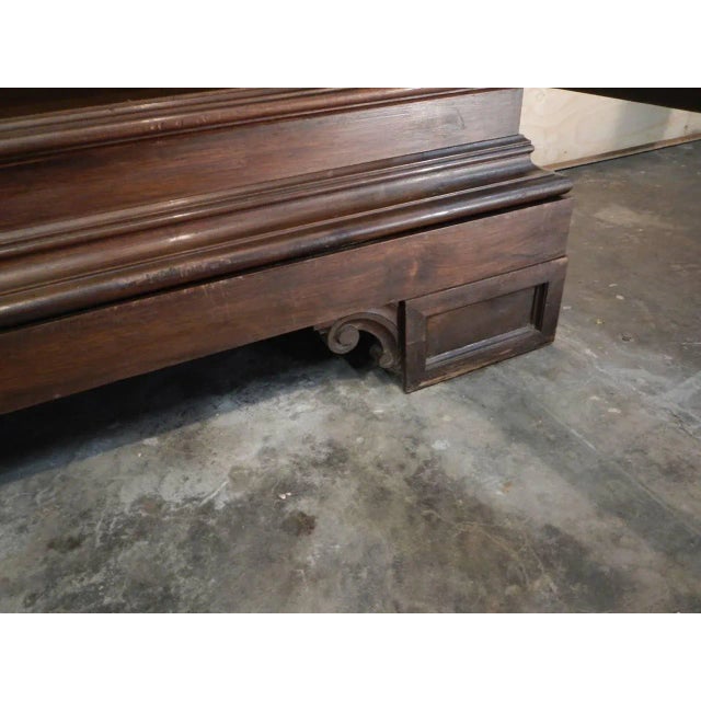 Walnut and Lead Glass Bookcase, Italy, 1950s For Sale - Image 10 of 18