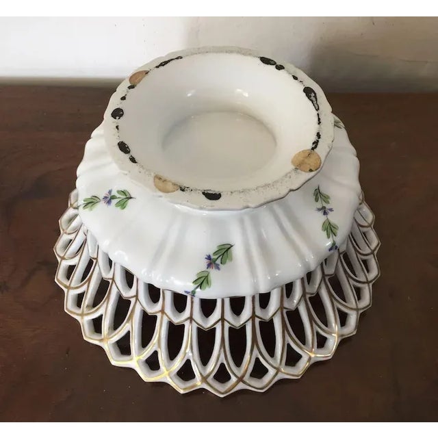 Antique Early 19th Century French Empire Porcelain Sprig Cornflower Basket or Corbeille For Sale - Image 10 of 11