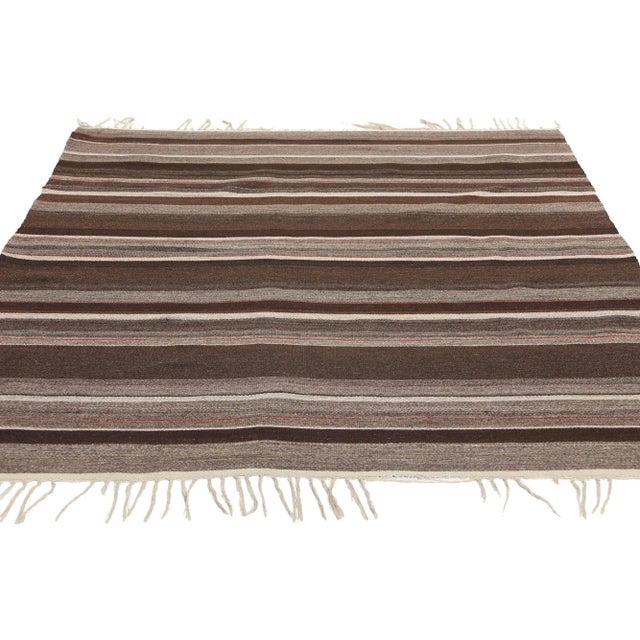 Rustic Vintage Rio Grande Chimayo Blanket Kilim Rug - 04'03 X 05'08. For Sale - Image 3 of 9