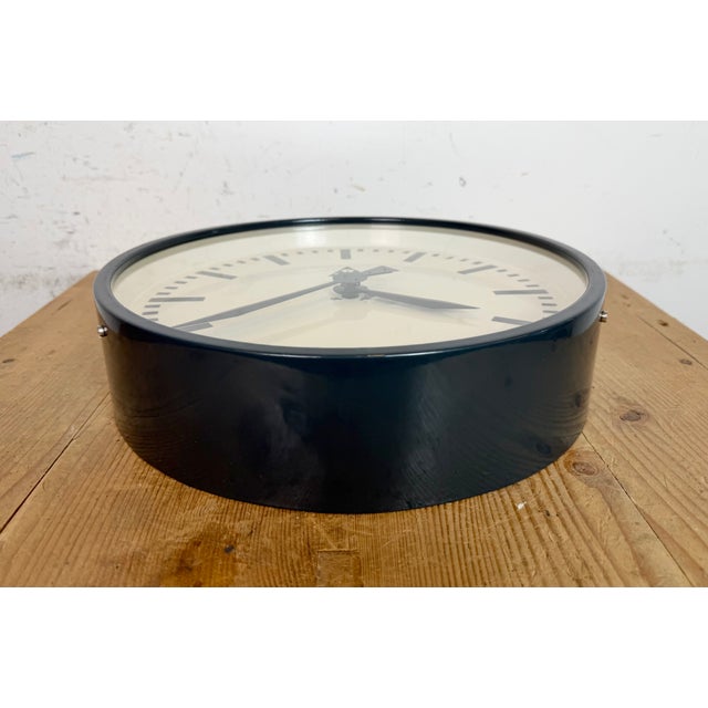 Industrial Factory Wall Clock from Pragotron, 1960s For Sale - Image 13 of 15