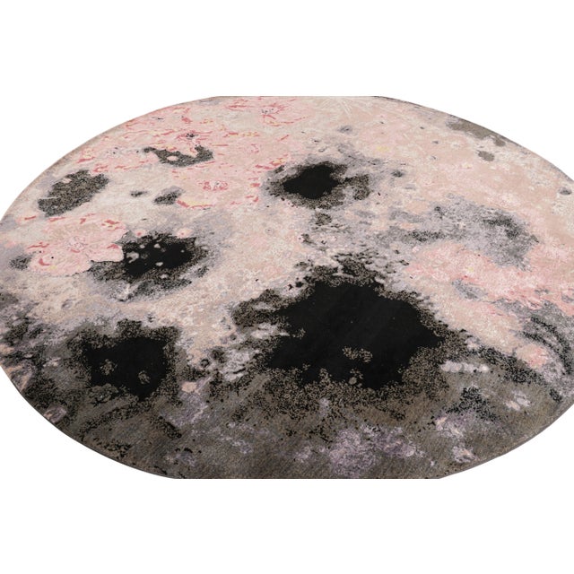 Rug & Kilim Rug & Kilim’s Abstract Circle Rug in Pink and Gray Painterly Patterns For Sale - Image 4 of 7