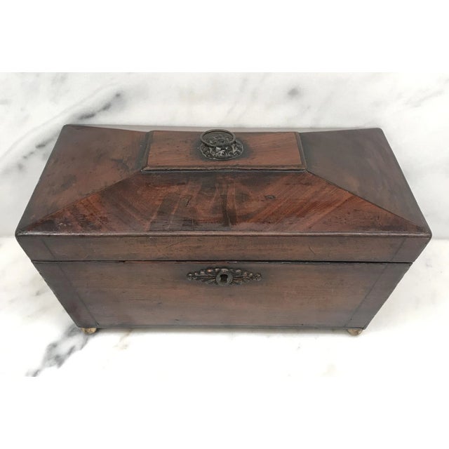 Traditional Early 19th Century British Regency Tea Box With Original Key For Sale - Image 3 of 12