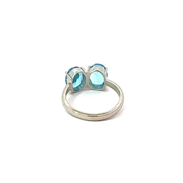 Blue Mid-Century Modern 5.57 Carats Blue Topaz Twin Ring in Sterling Silver - Size 7 For Sale - Image 8 of 13