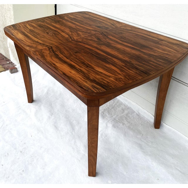 Art Deco Extendable Table in Figured Walnut, 1920s For Sale - Image 15 of 18