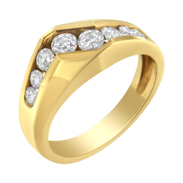 Haus of Brilliance 14KT Yellow Gold Men's Round Cut Diamond Ring (1 cttw, H-I Color, SI2-I1 Clarity) For Sale - Image 4 of 7
