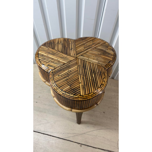Maitland - Smith 1980s Attributed Maitland-Smith Tessellated Pencil Reed Trefoil Side Table For Sale - Image 4 of 9