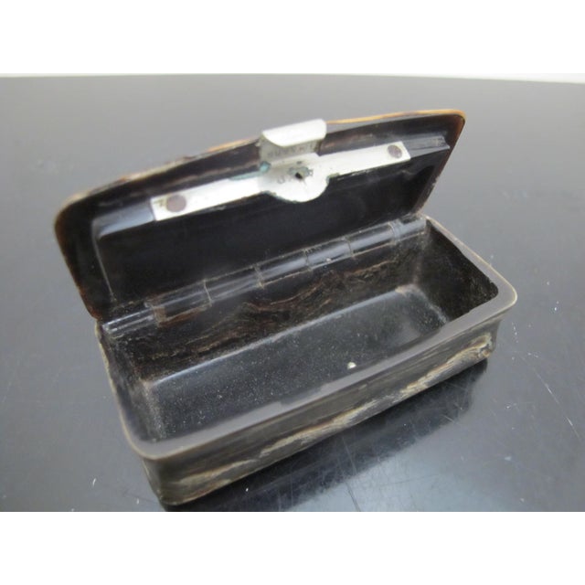 Bone Antique Victorian Pressed Horn Faux Tortoiseshell Silver Inlaid Pill Snuff Box For Sale - Image 7 of 8