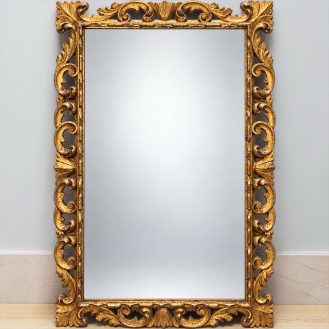 19-C. Italian Venetian Rococo Hand Carved Gold Leaf Giltwood Wall Mirror For Sale - Image 4 of 6