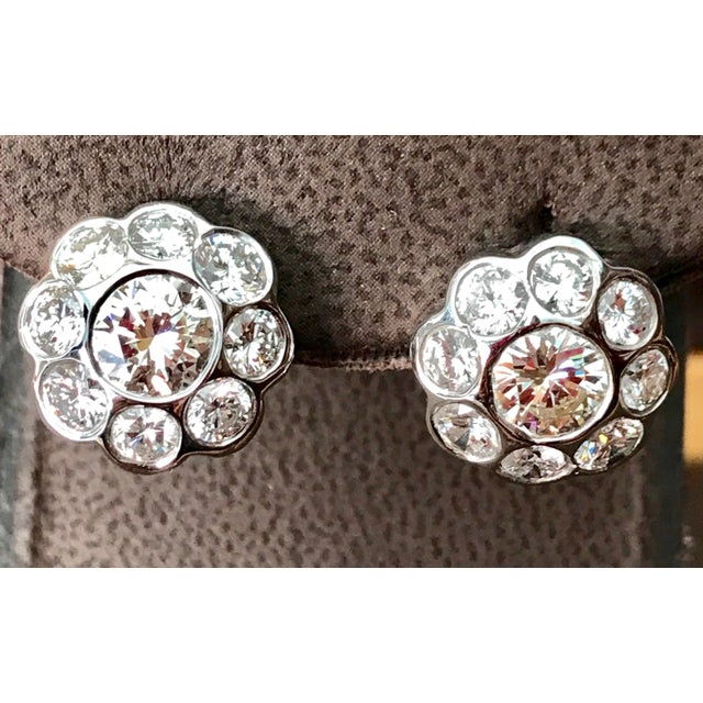 3.6 Carat Diamond vs Quality Flower/Cluster Earring 18k Gold 1 Ct Ea Solitaire For Sale In New York - Image 6 of 8