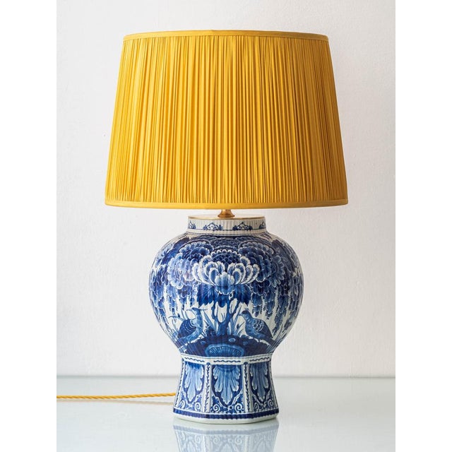 Large Hand-Painted 300th Anniversary Ceramic Table Lamp from Royal Delft, 1953 For Sale - Image 17 of 17