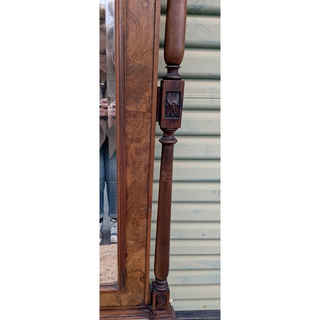 Late 19th Century Antique Rococo Revival Crested Carved Oak Wall Mirrior For Sale - Image 5 of 8