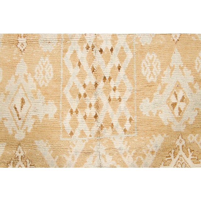 Rug & Kilim Vintage Moroccan Berber Rug With Beige Diamond Lattice by Rug & Kilim, 1950-1959 For Sale - Image 4 of 9