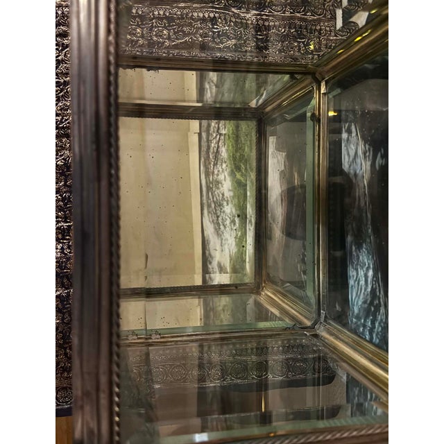 French Museum-Quality Antique French Gilt Bronze Vitrine – Signed Workshop "V" & Bench Marks For Sale - Image 3 of 11