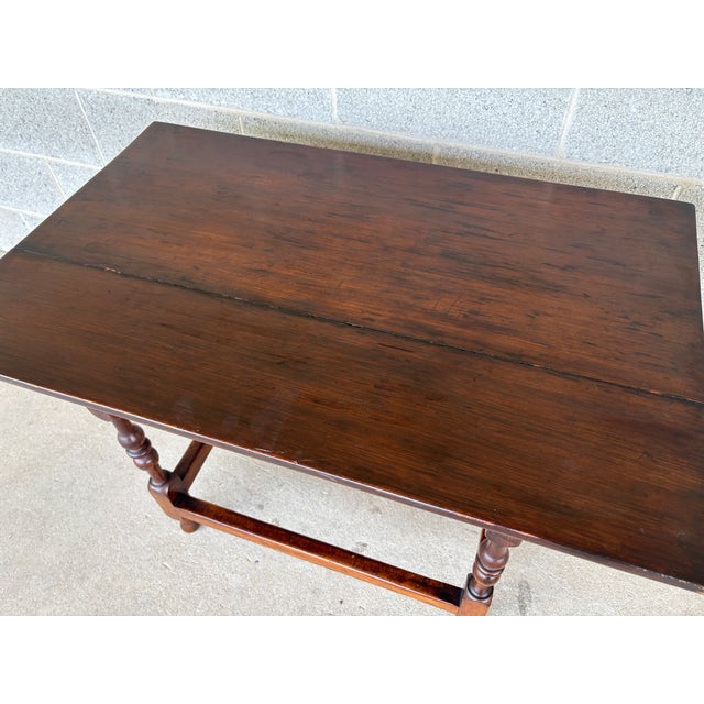 Primitive Antique Maple Turned Leg Accent Table For Sale In Philadelphia - Image 6 of 13