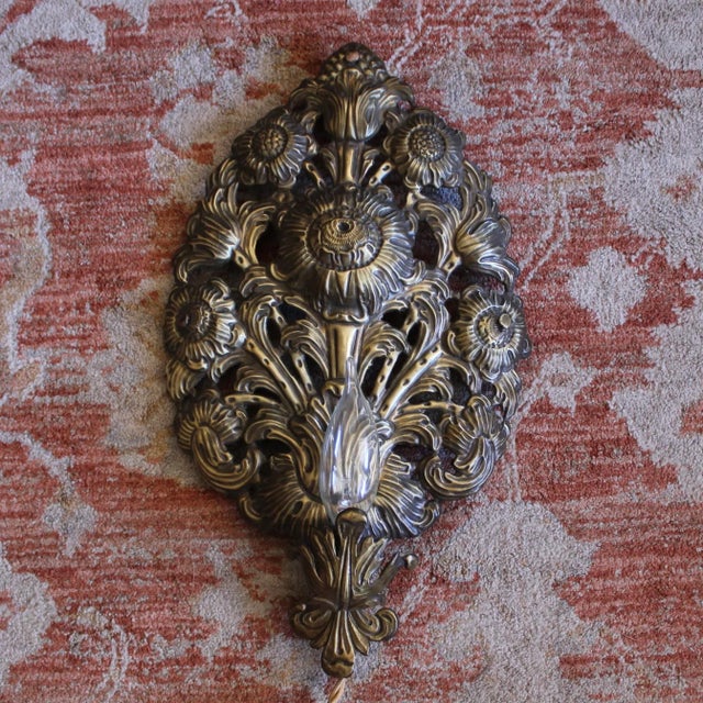19th Century Pair of Antique Continental Brass Repoussé Sconces For Sale - Image 5 of 15