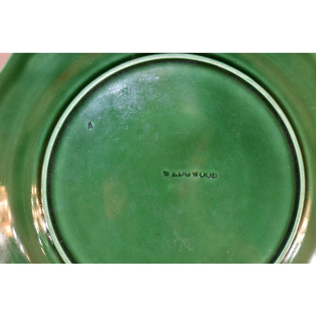 Ceramic Pair of 19th Century Wedgwood Green Majolica Sunflower Plates For Sale - Image 7 of 9