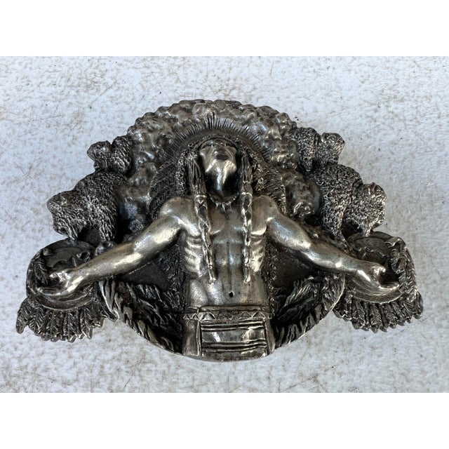 Vintage 1981 Bergamot Brass Works / Siskiyou "Great Spirit" belt buckle. This is featuring a Native American chief with...
