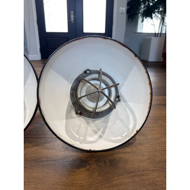1950s Vintage Crouse-Hinds Green Porcelain Enamel Explosion-Proof Industrial Pendant Lights, Circa 1950s - Set of Three For Sale - Image 5 of 12