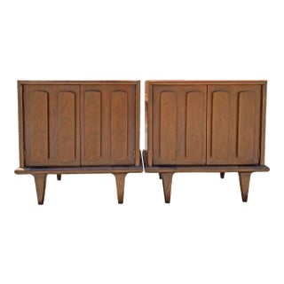 1960s Mid Century Modern Vintage American of Martinsville NightStands For Sale