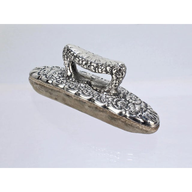 Traditional Antique Tiffany & Co Sterling Silver Floral Repousse Nail Buffer For Sale - Image 3 of 11
