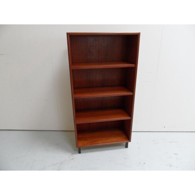Maroon Mid-Century Modern Open Bookcase, 1950s For Sale - Image 8 of 9