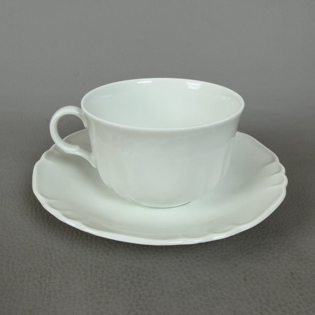 White Porcelain Tea Set for Ten People by Richard Ginori, 1940s, Set of 23 For Sale - Image 5 of 11