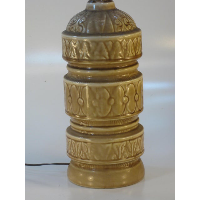 1960s Mid Century Modern Hollywood Regency Ceramic Table Lamp For Sale - Image 10 of 13