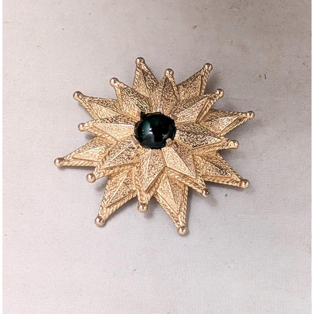 Vintage 1960s Signed Castlecliff Goldtone Cabochon Faux-Emerald Brooch & Pendant For Sale - Image 4 of 6
