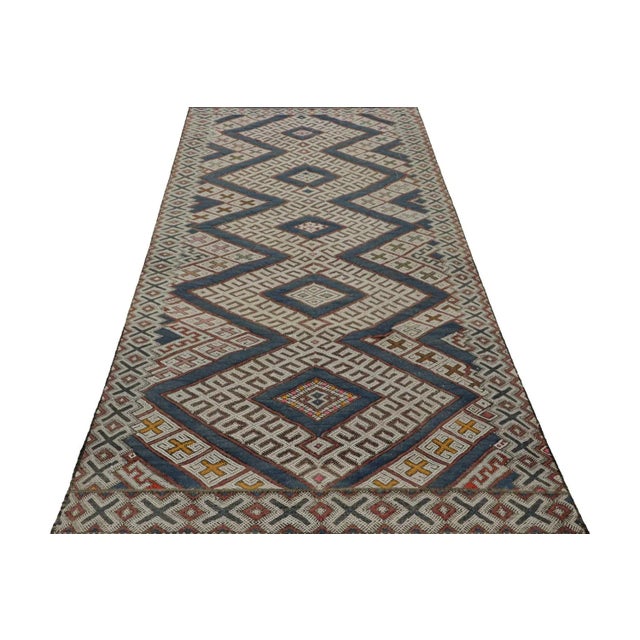 Traditional 1940s Vintage Zayane Moroccan Kilim Rug With Geometric Patterns For Sale - Image 3 of 7
