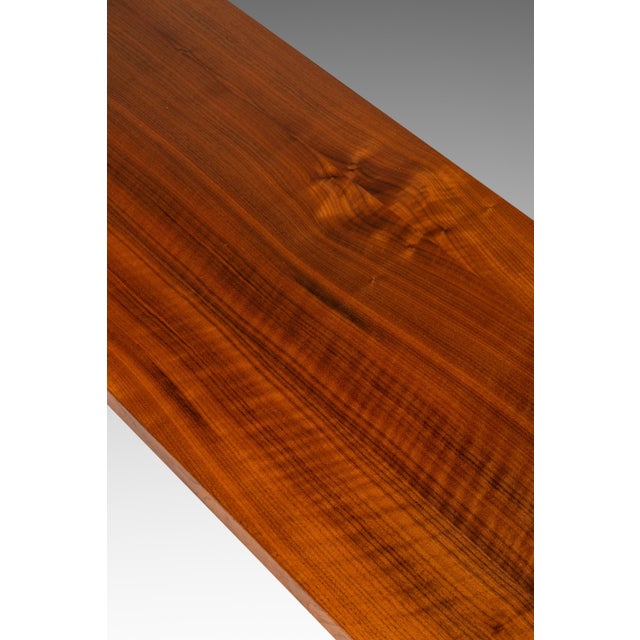 Substantial Handmade Minimalist MCM Custom-Made Studio / Gallery Bench in Walnut, Usa, C. 1980s For Sale - Image 13 of 18