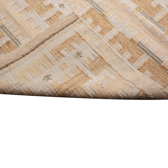 Textile Rug & Kilim’s Scandinavian Style Rug in Ivory and Beige, With Geometric Pattern 5x7 For Sale - Image 7 of 7