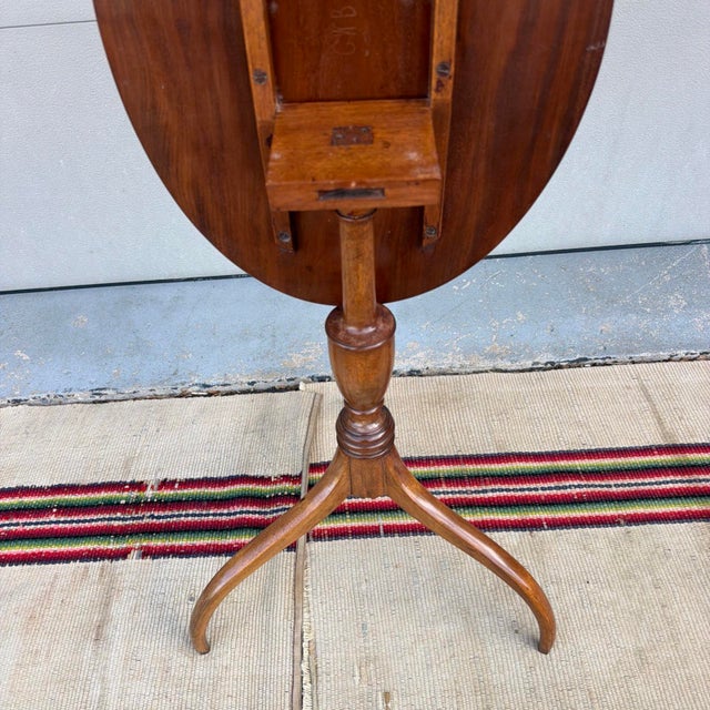 Antique Mahogany & Birch Federal Tilt-Top Spider-Leg Candlestand, New Hampshire or Maine, Circa 1790-1810 For Sale - Image 11 of 17