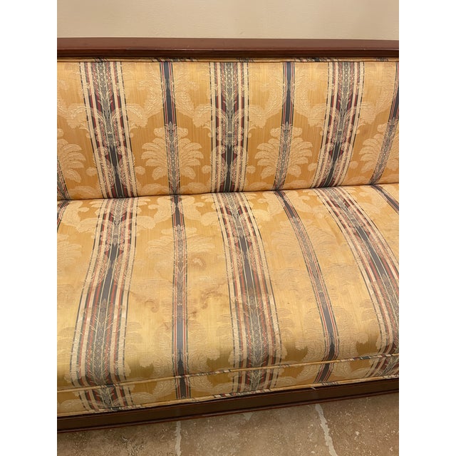 Early 20th Century French Empire Hand-Carved Mahogany Frame Damask Griffin Dragon Settee For Sale - Image 14 of 17