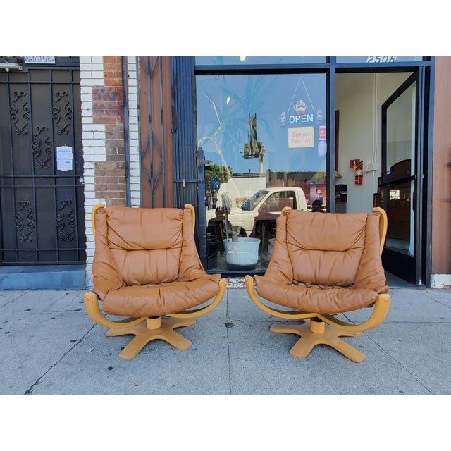 Mid-Century Modern 1980s Pair of Danish Modern Chairs For Sale - Image 3 of 15
