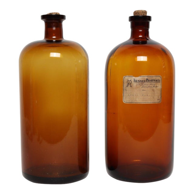 Set of Two Vintage Amber Glass Apothecary Bottles by Owens-Illinois Glass Co. For Sale