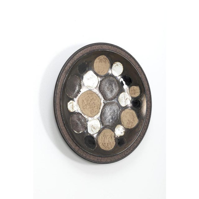 Gorgeous Ceramano Wall Plate Designed and Made by Gerda Heukeroth. In perfect vintage condition. Measurements D. 5 cm; Ø...