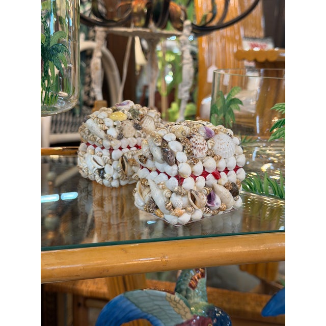 Pair of Vintage Shell Encrusted Velvet Lined Trinket or Ring Boxes For Sale - Image 11 of 11