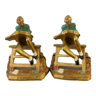 Vintage “Bookworm” Figural Cast Iron Bookends – Reading Scholar Pair For Sale