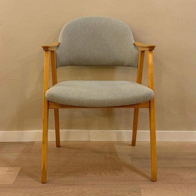Nordic-style armchair manufactured by Muebles Guilleumas (Ripoll, Girona) in the 1960s. Beech wood frame, restored and...