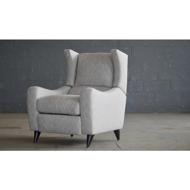 1990s Vladimir Kagan Style Juno Wingback Recliner Chair Newly Reupholstered For Sale In New York - Image 6 of 11